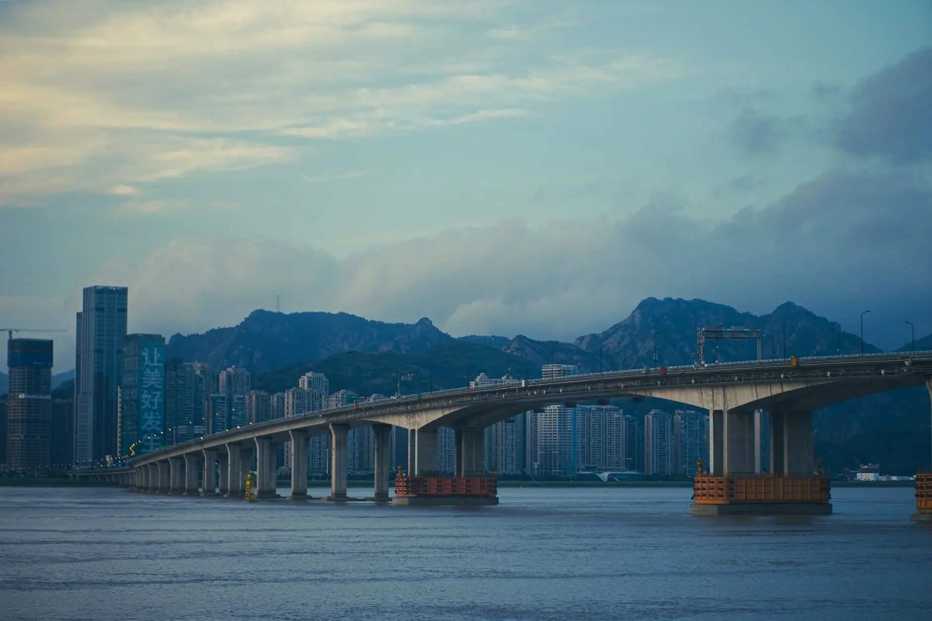 河道治理与灌溉工程如何协同推进？西南地区水利项目实践分析